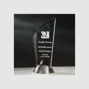 TROPHÉE PLEXIGLASS DYNAMIQUE 3