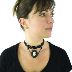 Collier ras de cou gothique avec camÈe
