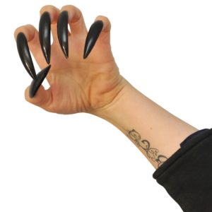 Ongles longs noirs de sorciËre