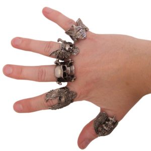 Bague de biker - mÈtal argentÈ - taille ajustable - modËles assortis