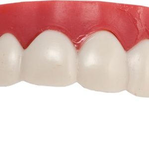 Dentier rigide avec p‚te - vampire avec sang