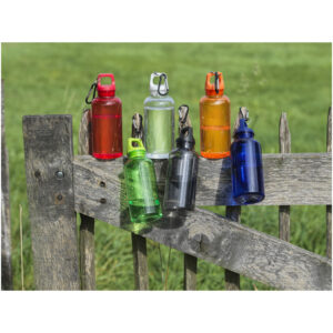 Bouteille d&rsquo;eau Oregon de 400 ml en plastique recyclé avec mousqueton – vue 2