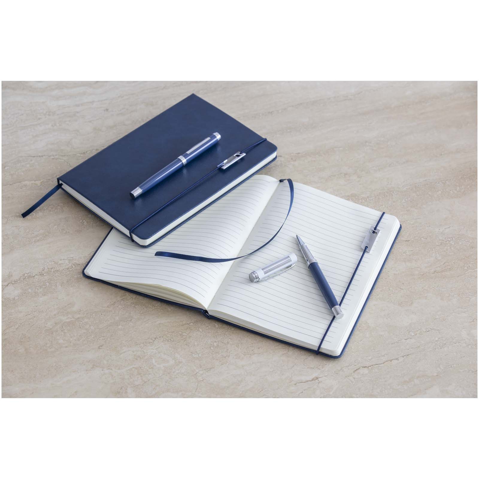 Ensemble carnet à couverture rigide A5 et stylo roller Legato Elegance Ensemble carnet à couverture rigide A5 et stylo roller Legato Elegance – vue 2