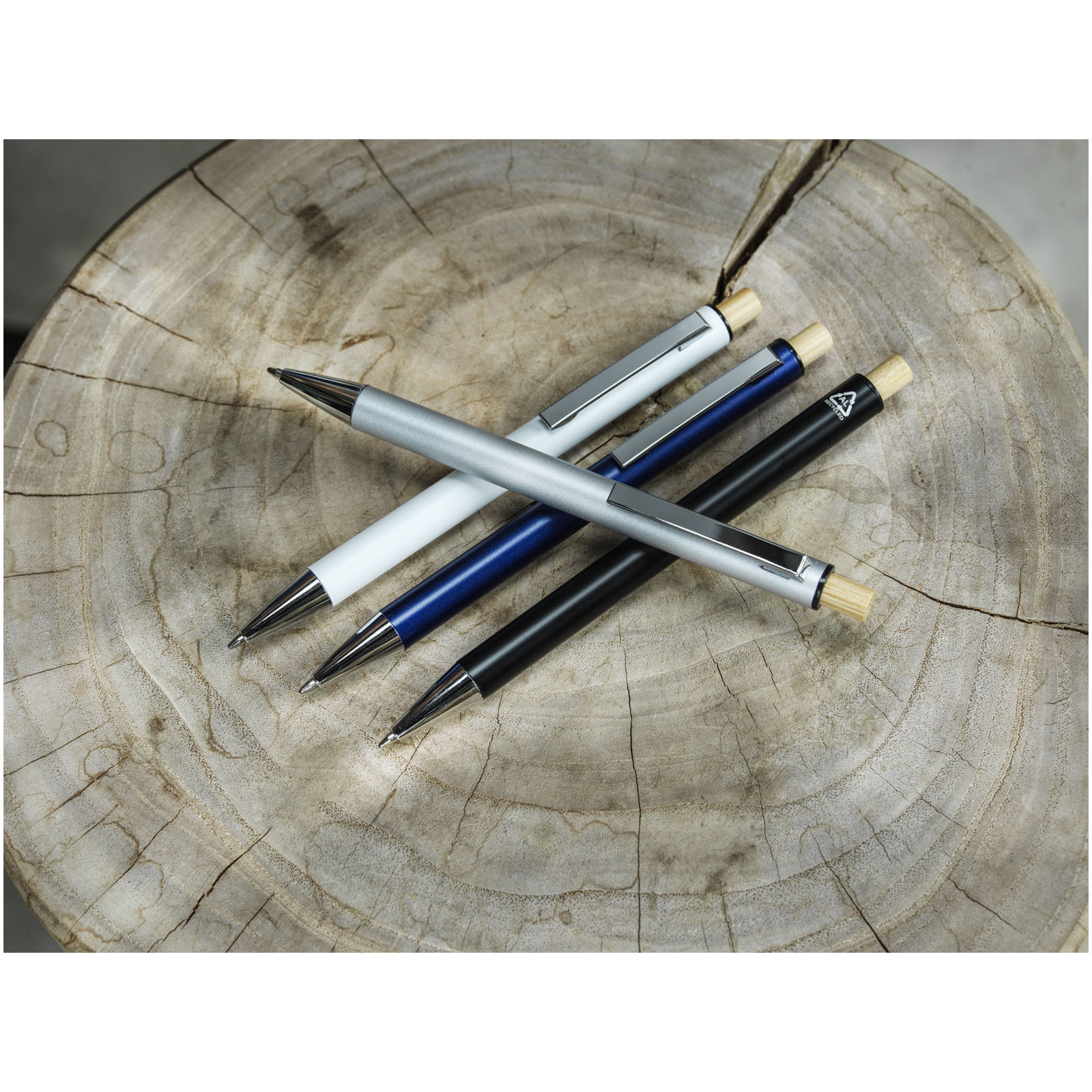 Stylo bille en aluminium recyclé Cyrus (encre bleue) Stylo bille en aluminium recyclé Cyrus (encre bleue) – vue 2