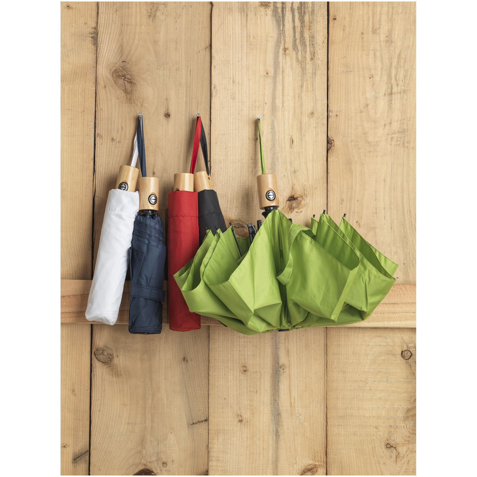 Parapluie en RPET pliable 21″ à ouverture/fermeture automatique Bo Parapluie en RPET pliable 21″ à ouverture/fermeture automatique Bo – vue 2