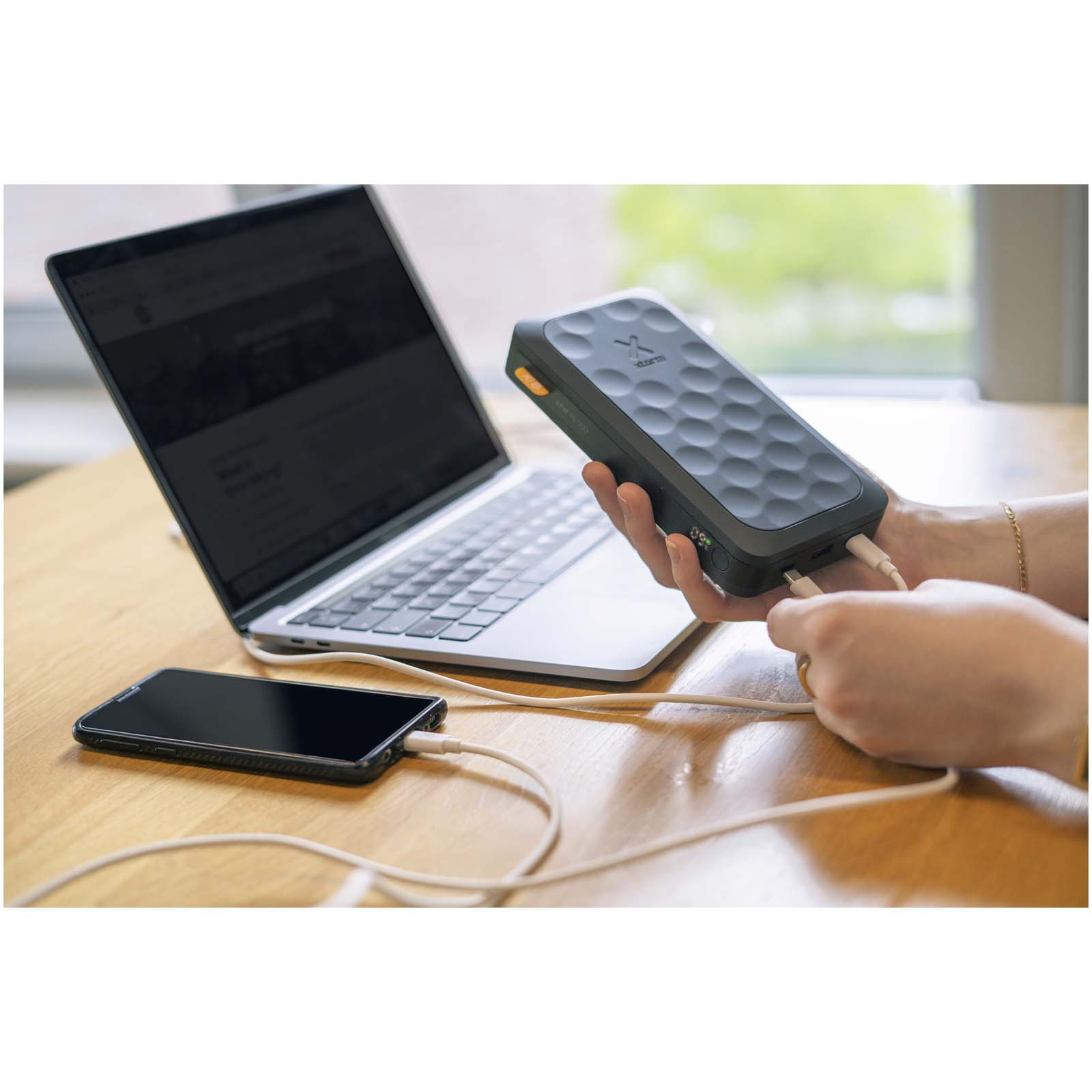 Batterie de secours Xtorm FS520 Fuel Series de 20 000 mAh de 35 W Batterie de secours Xtorm FS520 Fuel Series de 20 000 mAh de 35 W – vue 2