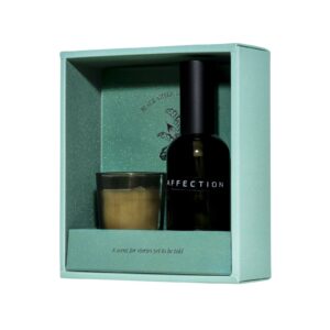 Coffret cadeau Wellmark comprenant un vaporisateur d’ambiance de 100 ml et une bougie Tender Affection de 70 ml – vue 2
