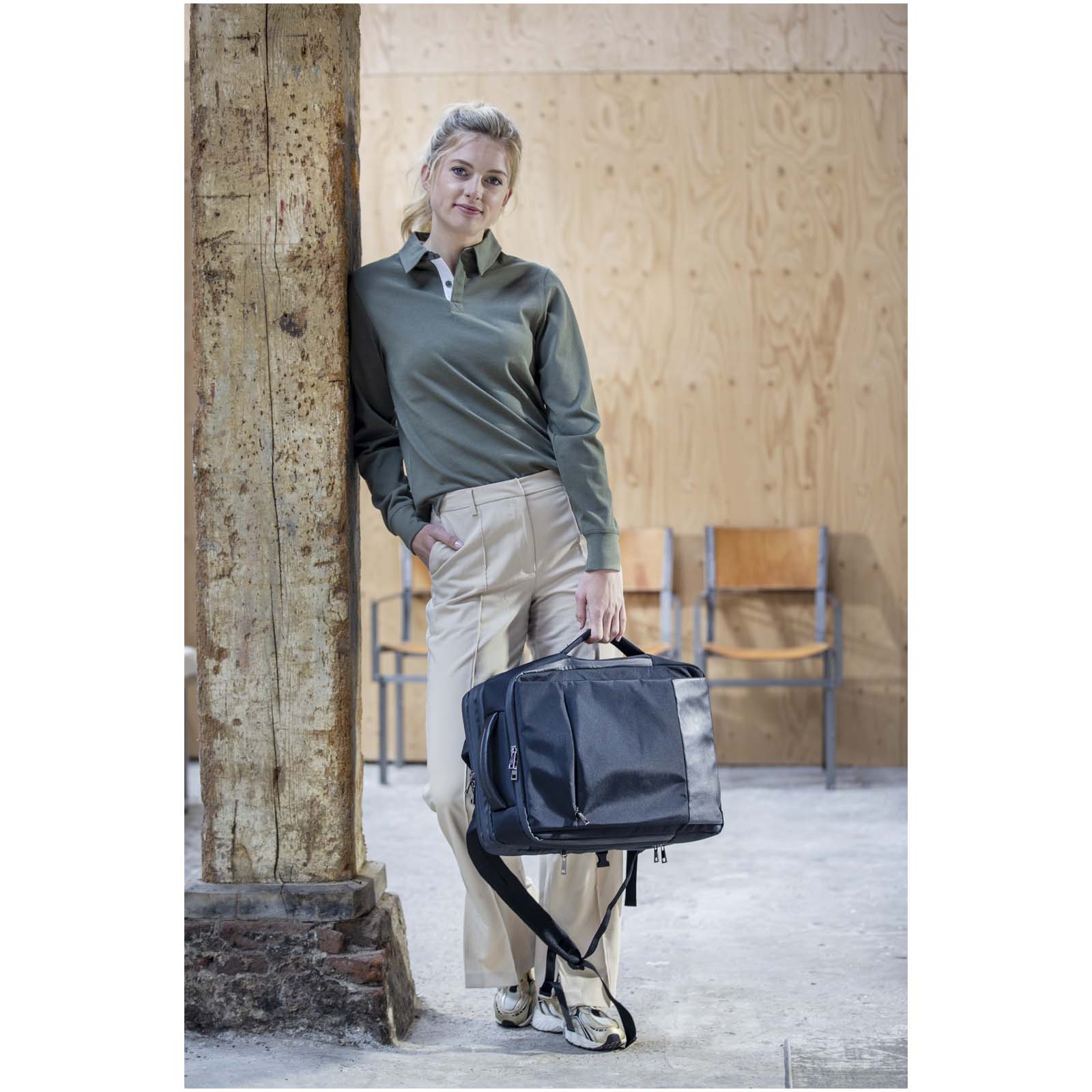 Sac à dos extensible pour ordinateur portable 17″ Expédition Pro de 35 L recyclé certifié GRS Sac à dos extensible pour ordinateur portable 17″ Expédition Pro de 35 L recyclé certifié GRS – vue 2