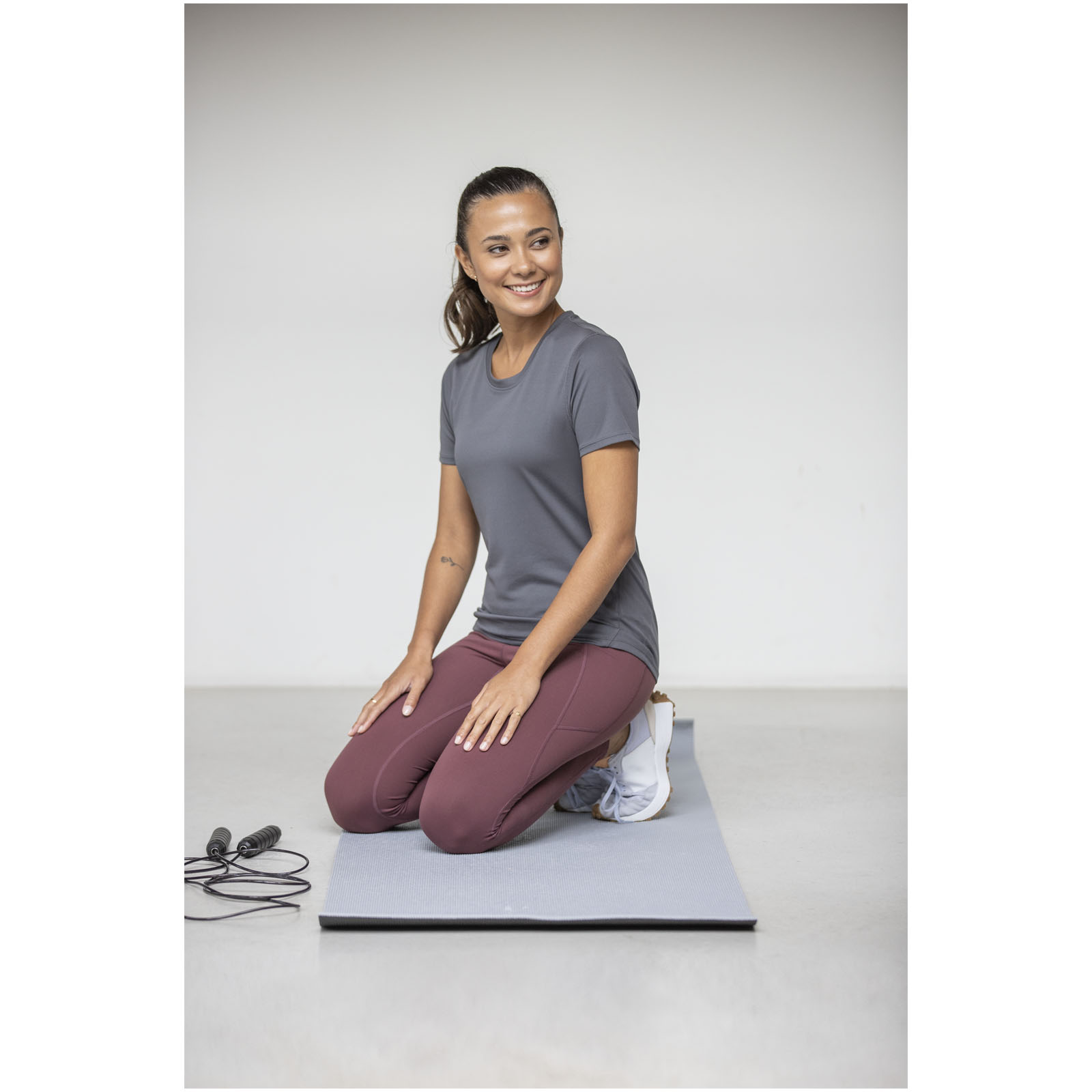 T-shirt de 105 g/m² Kratos à manches courtes cool fit pour femme T-shirt de 105 g/m² Kratos à manches courtes cool fit pour femme – vue 2