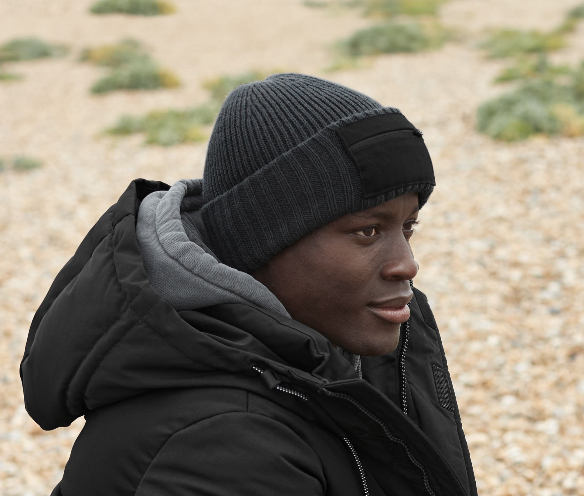 Bonnet avec poche Beechfield Zip Patch Beanie Bonnet avec poche Beechfield Zip Patch Beanie
