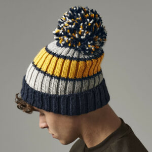 Bonnet rayé avec pompon Beechfield Hygge Striped Beanie
