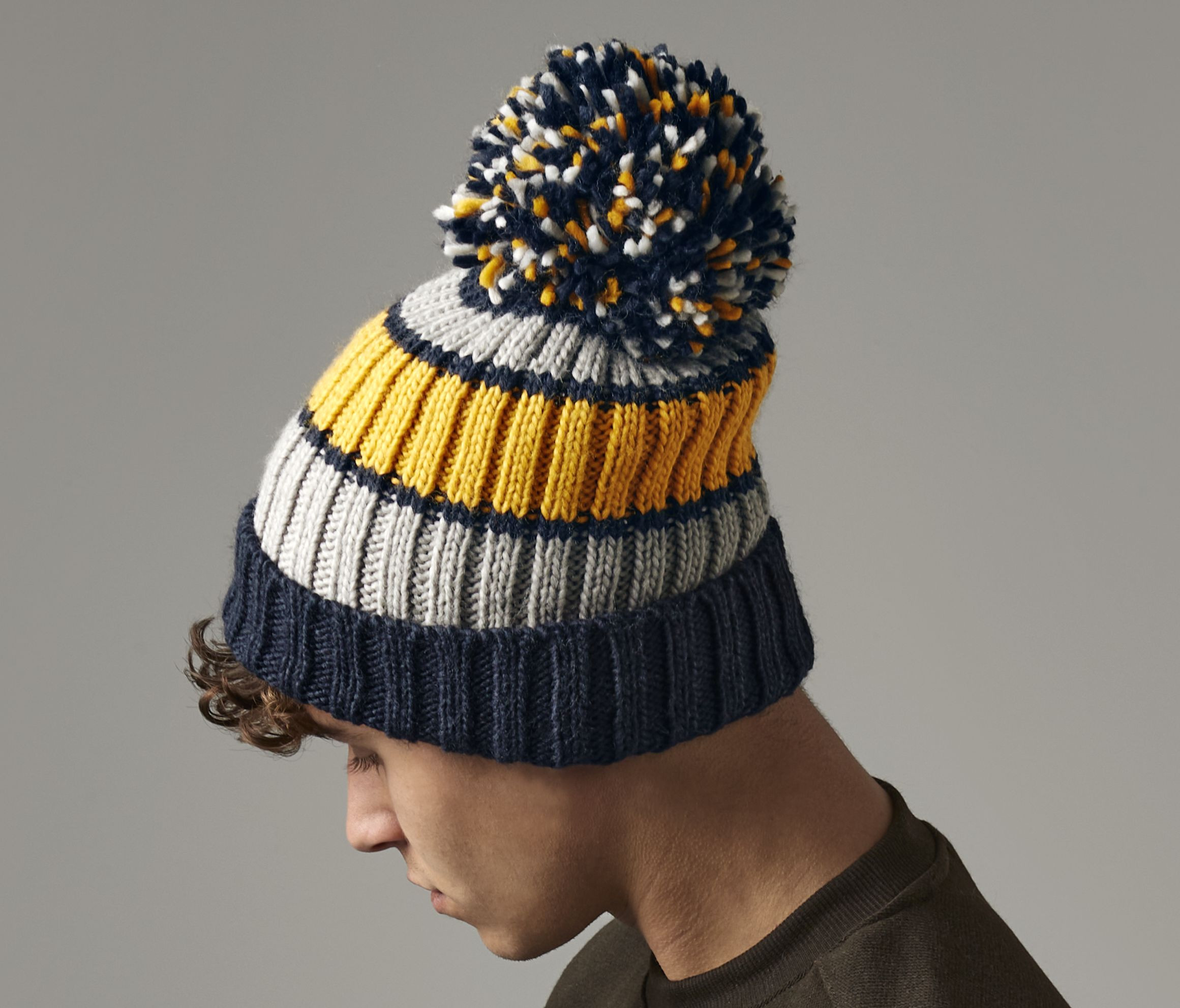 Bonnet rayé avec pompon Beechfield Hygge Striped Beanie Bonnet rayé avec pompon Beechfield Hygge Striped Beanie