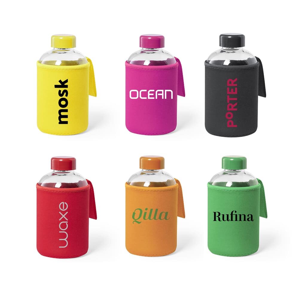 Bouteille en verre 540 ml et protection souple colorée FUNI. Bouteille en verre 540 ml et protection souple colorée FUNI.