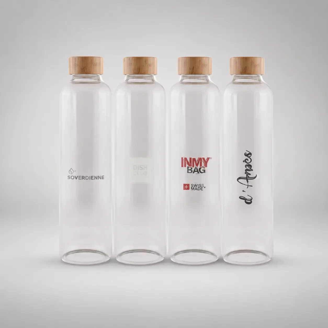 Bouteille en verre borosilicate transparent 1L avec bouchon en bois MAE LARGA Bouteille en verre borosilicate transparent 1L avec bouchon en bois MAE LARGA