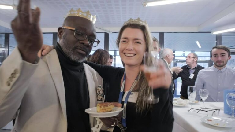 Invités couronnés après la galette des rois