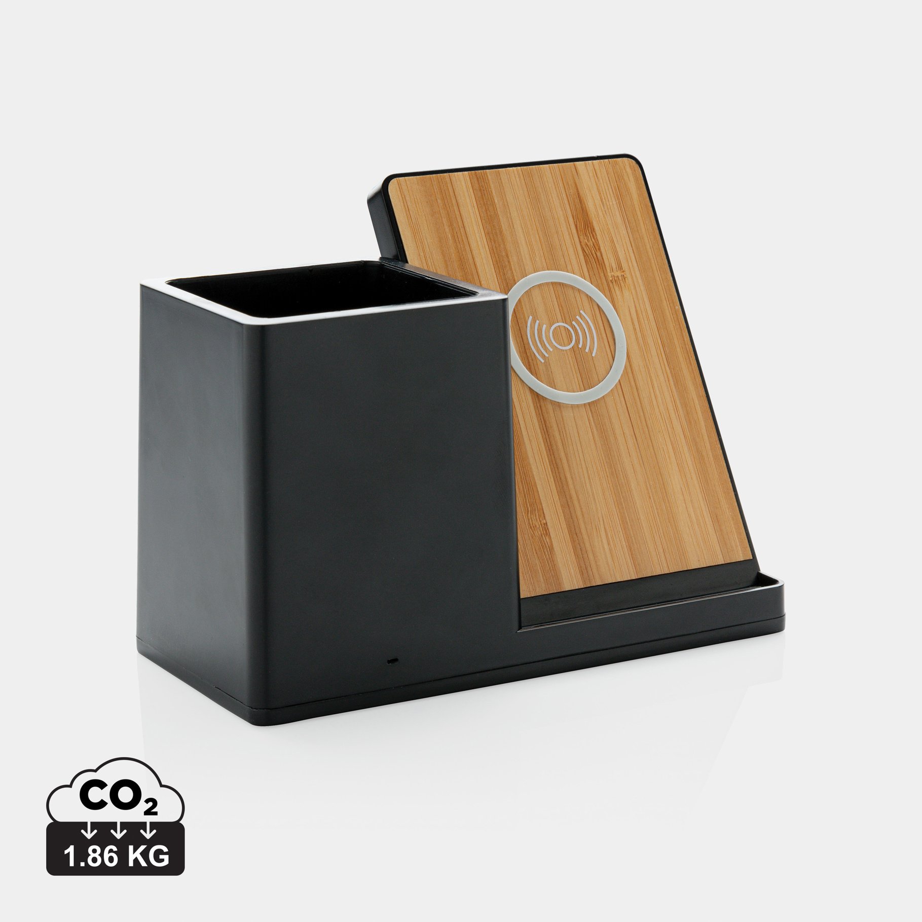 Chargeur 10W avec porte-stylo en ABS recyclé RCS Ontario Chargeur 10W avec porte-stylo en ABS recyclé RCS Ontario