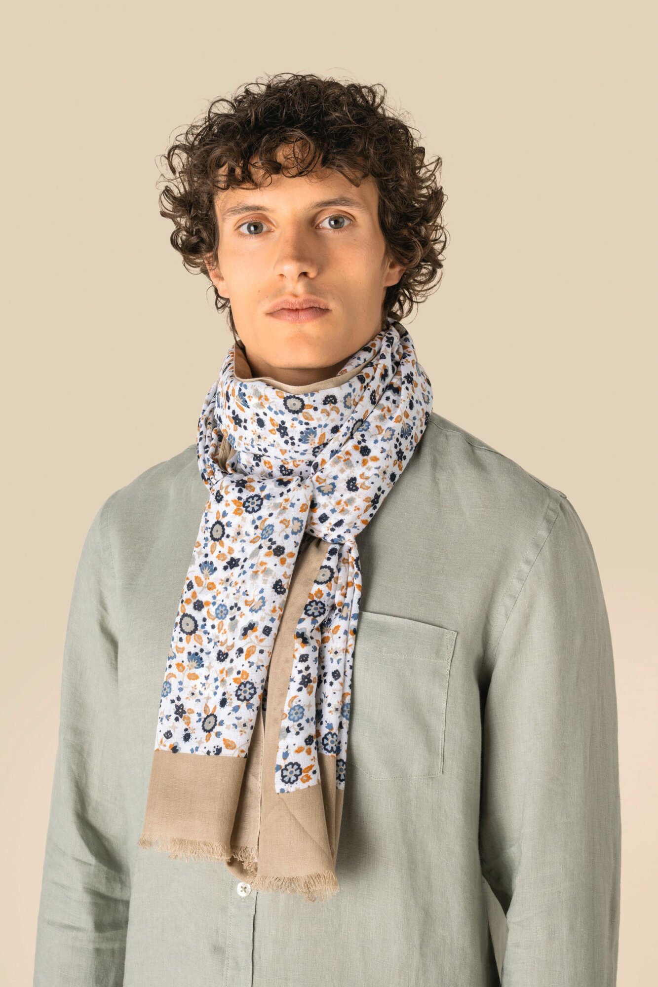 Chèche à motifs floraux unisexe Spasso SP145 Chèche à motifs floraux unisexe Spasso SP145