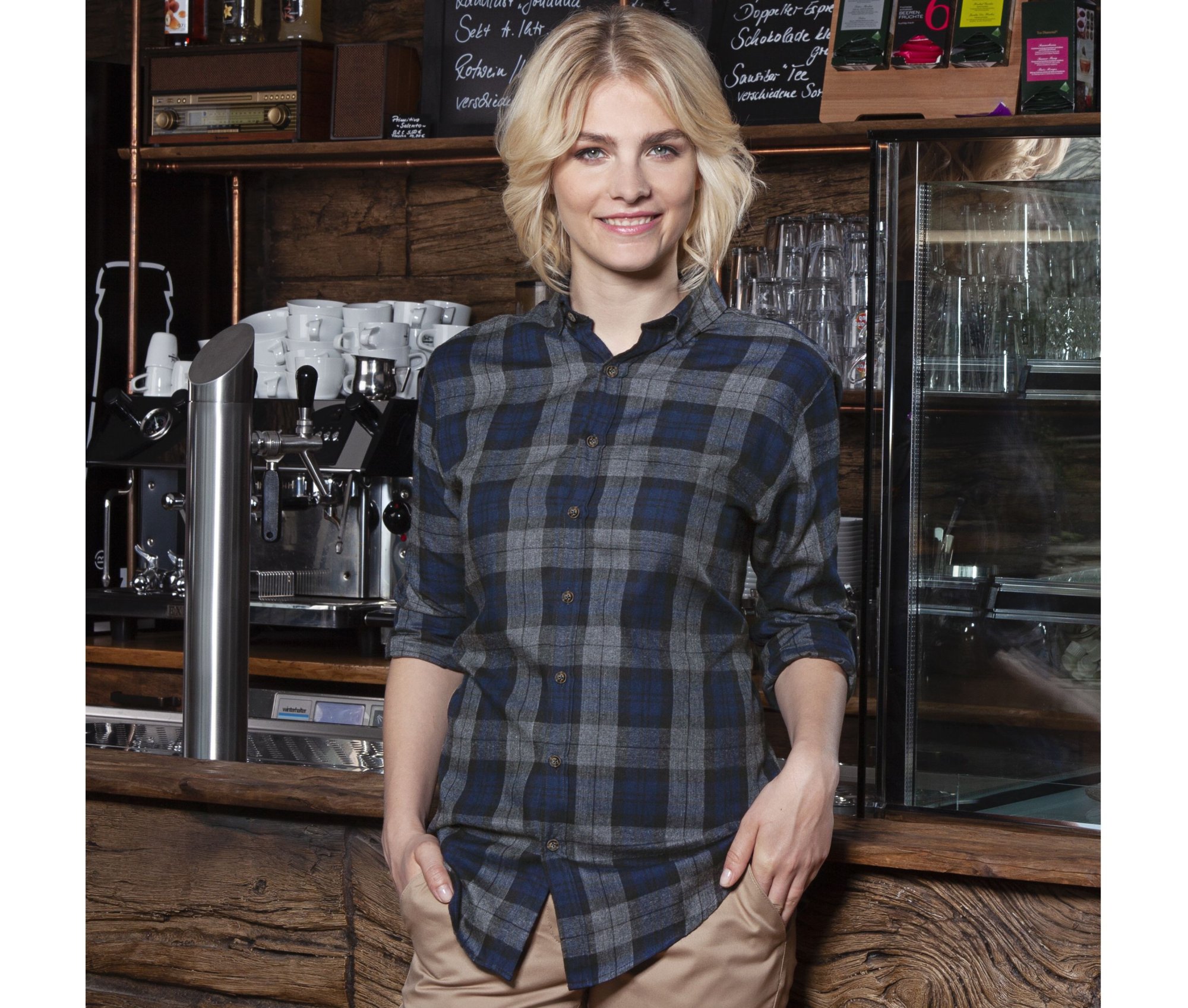 Chemise à carreaux femme Urban-Style Karlowsky Ladies' Checked Blouse Chemise à carreaux femme Urban-Style Karlowsky Ladies' Checked Blouse