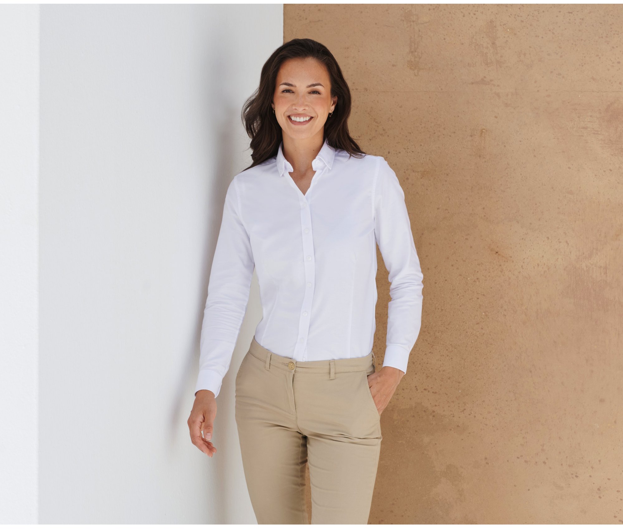 Chemise Oxford femme Henbury Ladies’ Modern L/s Shirt – Regular Fit Chemise Oxford femme Henbury Ladies’ Modern L/s Shirt – Regular Fit