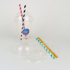 Couvercle transparent pour milk-shakes et smoothies