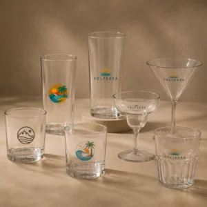Gobelets et verres en plastique réutilisables de haute qualité