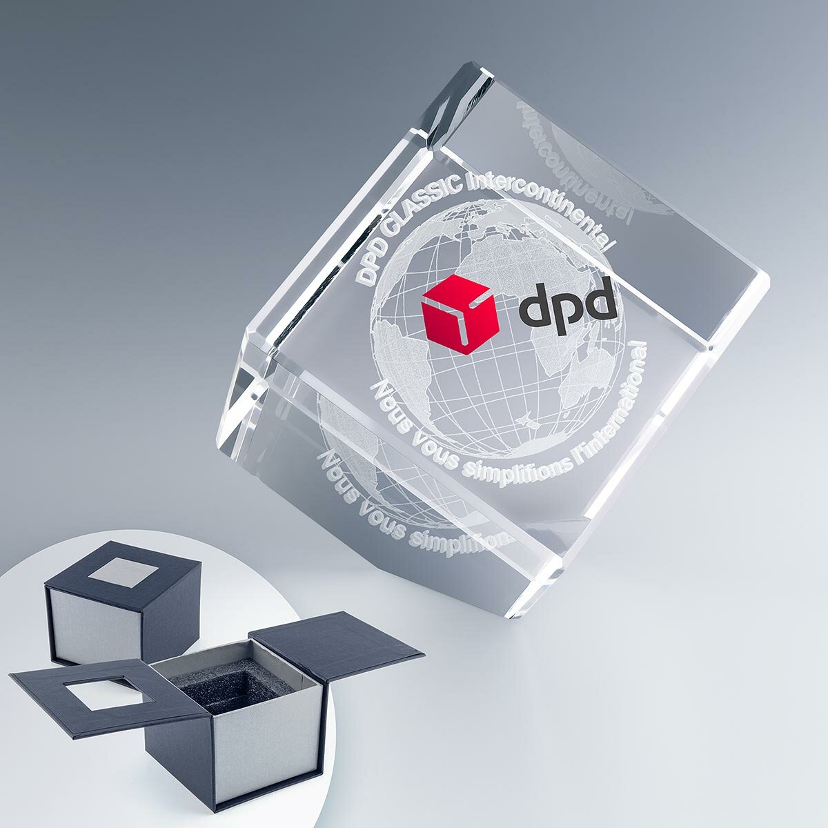 Grand Cube à Pan Coupé verre 8 cm Grand Cube à Pan Coupé verre 8 cm