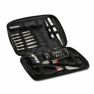 Jeu d&rsquo;outils dans une boite al Paul