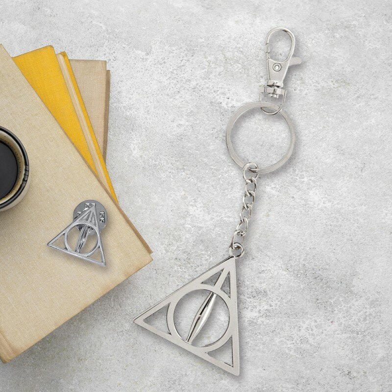 Pack Harry Potter Les Reliques de la Mort - Porte-Clés et Badge Pack Harry Potter Les Reliques de la Mort - Porte-Clés et Badge