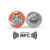 Pin's base fer impression quadri avec puce NFC