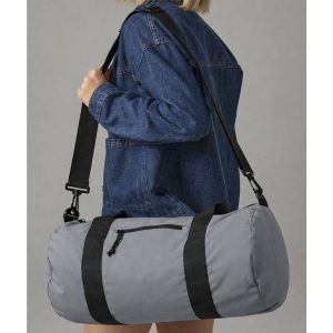 Sac bandoulière de voyage en matériaux recyclés Bag Base Recycled Barrel