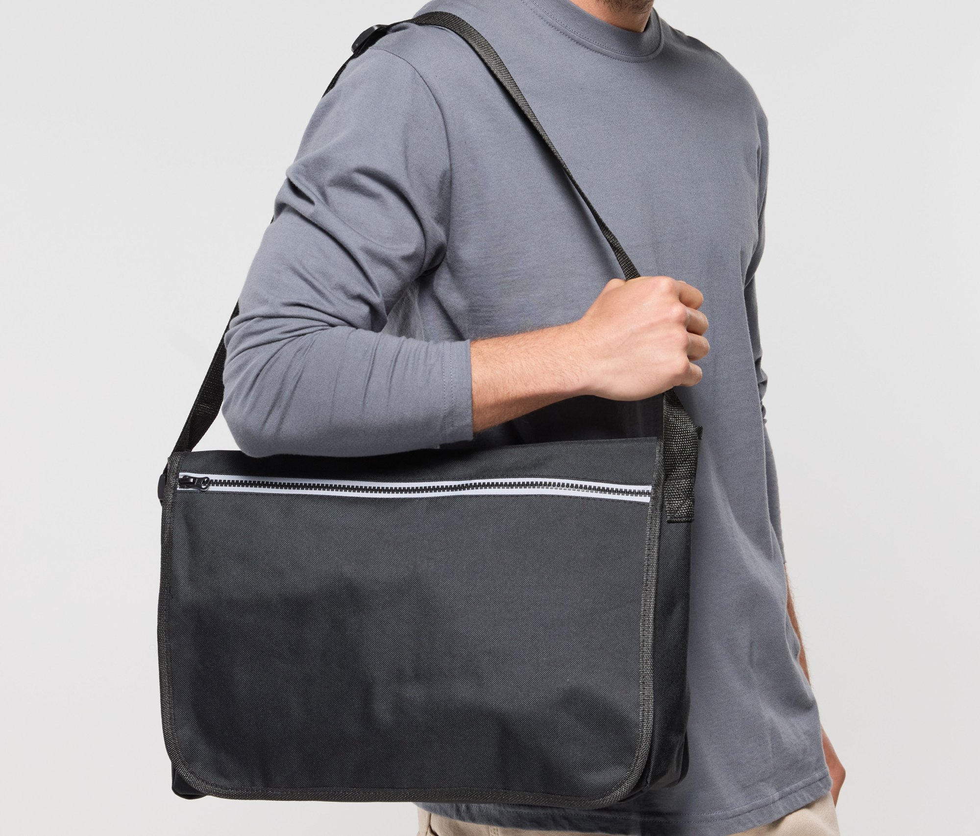Sac bandoulière Grande sacoche Black&match Messenger Bag Sac bandoulière Grande sacoche Black&match Messenger Bag