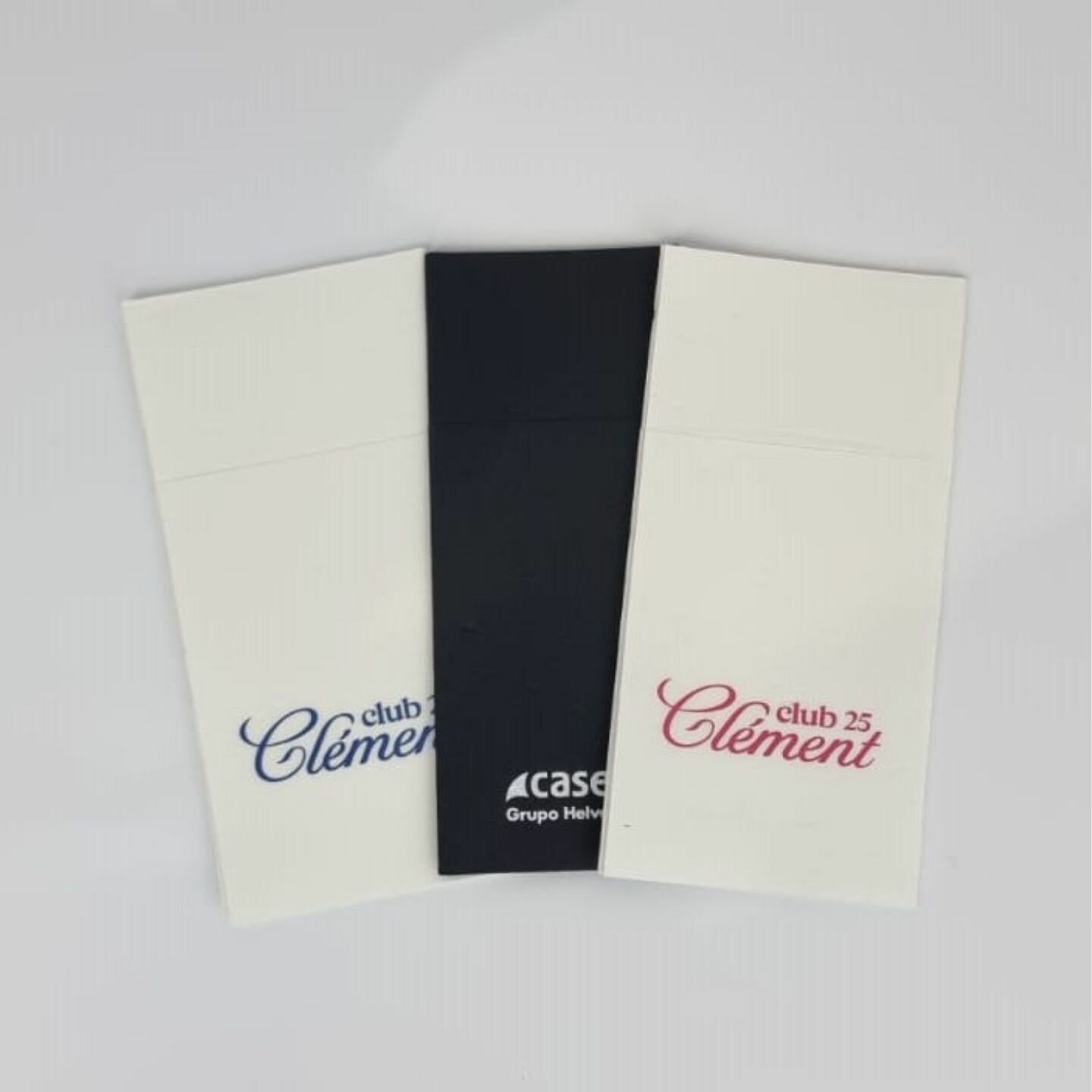 Serviette porte-couverts personnalisée – 1 ou 2 couleurs Serviette porte-couverts personnalisée – 1 ou 2 couleurs