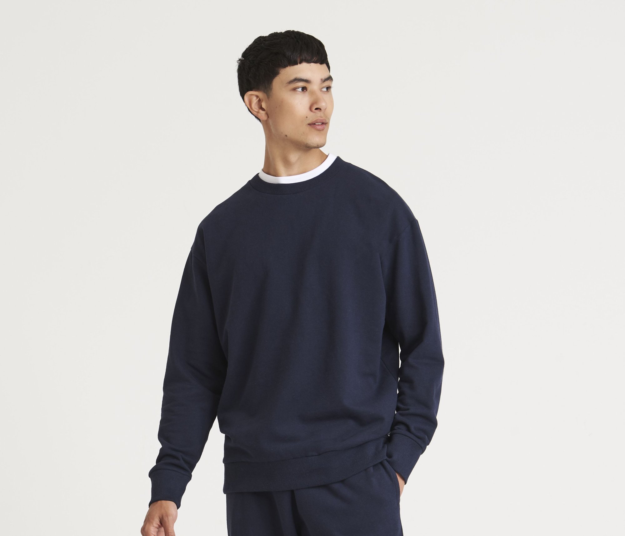 Sweat en coton et polyester recyclés Ecologie Crater Recycled Sweatshirt Sweat en coton et polyester recyclés Ecologie Crater Recycled Sweatshirt