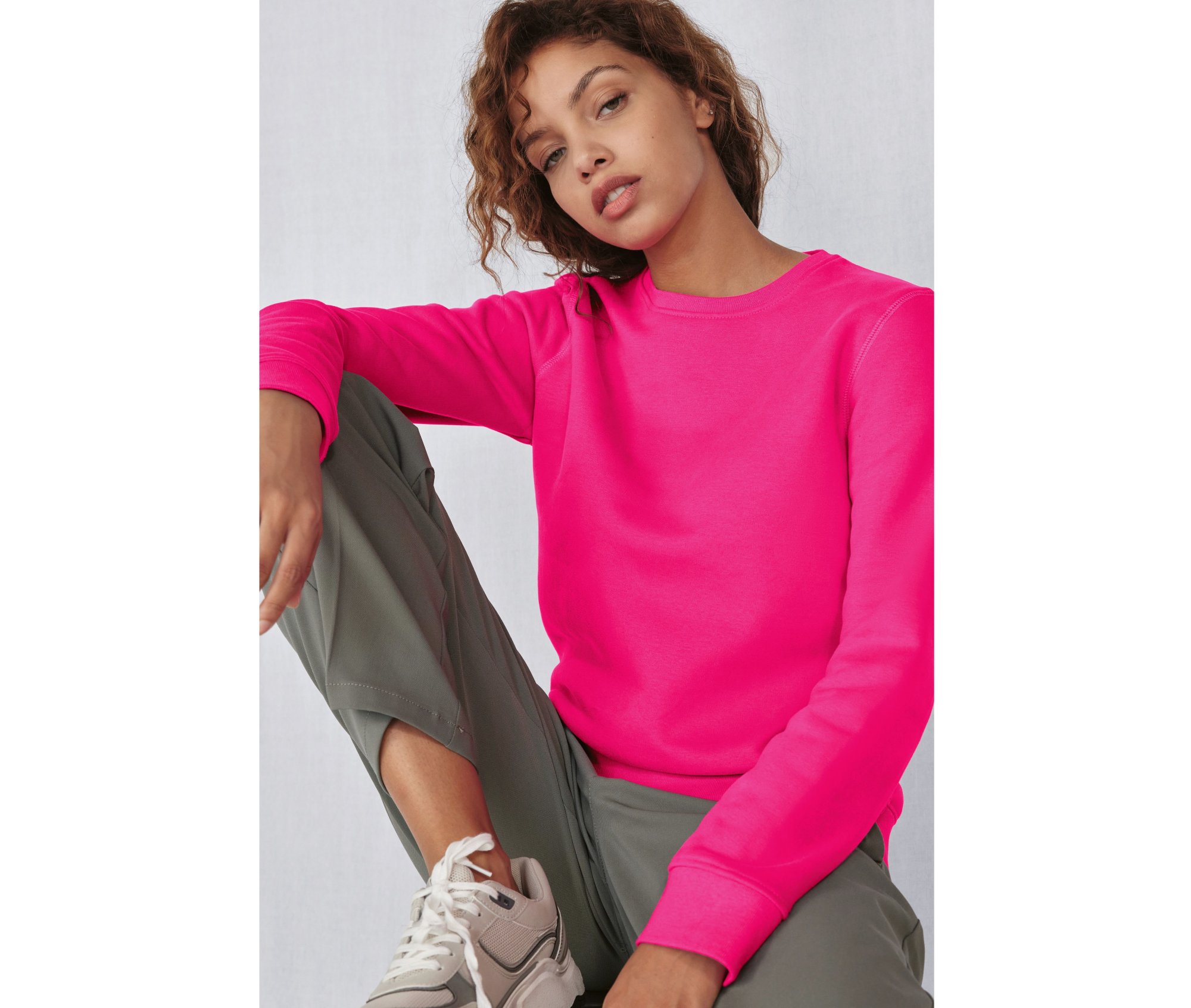 Sweat manches droites 280 QUEEN B&c Crew Neck Sweat manches droites 280 QUEEN B&c Crew Neck
