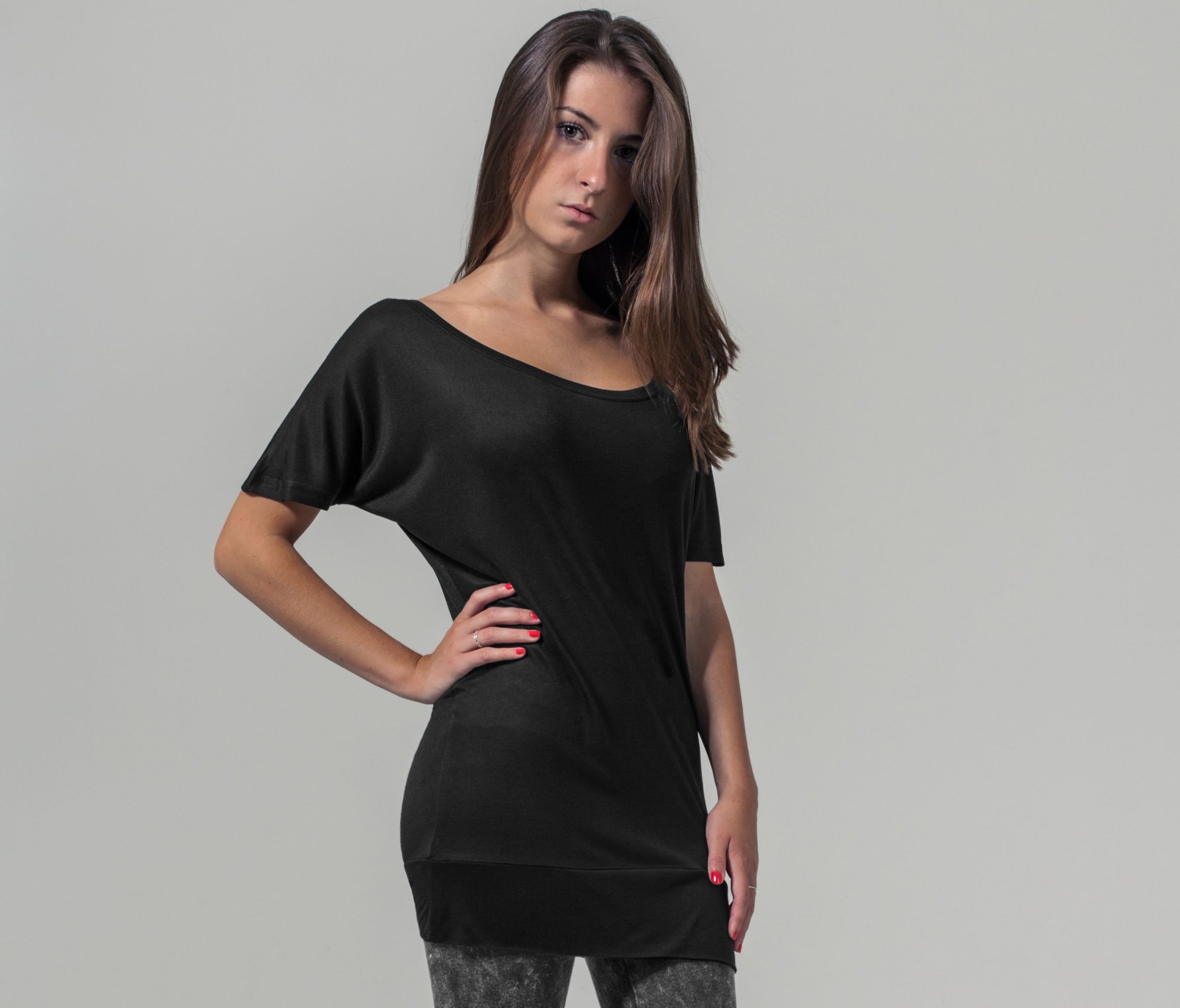 Tee-shirt femme en viscose Build Your Brand Ladies Tee Tee-shirt femme en viscose Build Your Brand Ladies Tee