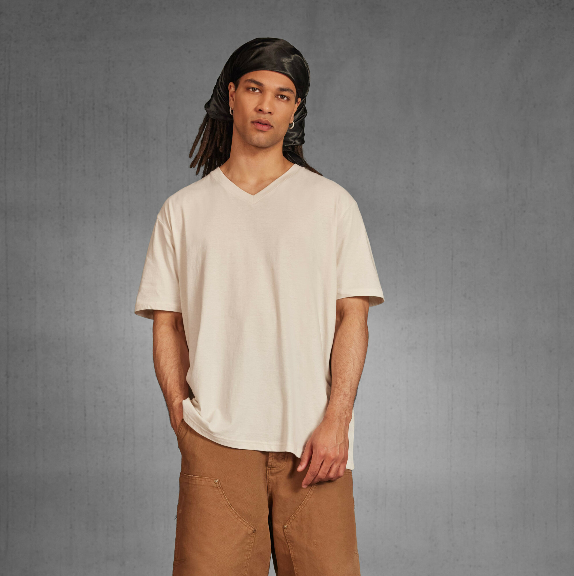 Tee-shirt homme col V 150 B&c #e150 V Tee-shirt homme col V 150 B&c #e150 V