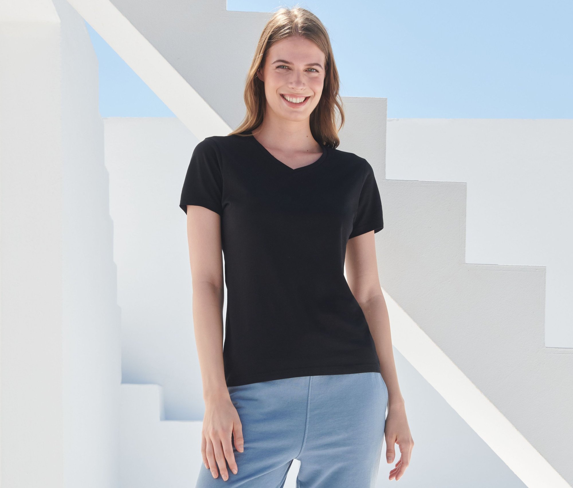 Tee-shirt stretch col V femme Sf Clothing The Feel Good V-Neck Women Tee-shirt stretch col V femme Sf Clothing The Feel Good V-Neck Women